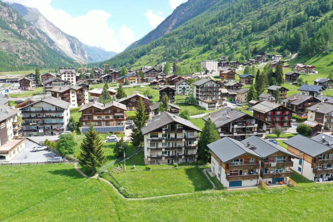 Enjoy The View Apartment Close To Zermatt With Parking Tasch Exterior photo